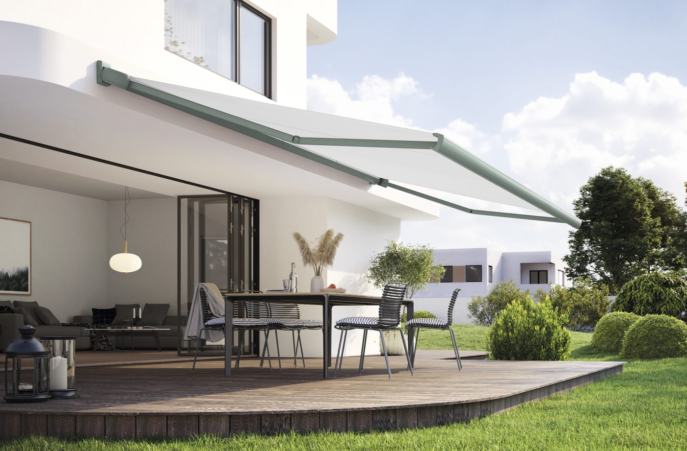 Markilux MX-3 helkassettemarkise med hvid dug ved en moderne bolig