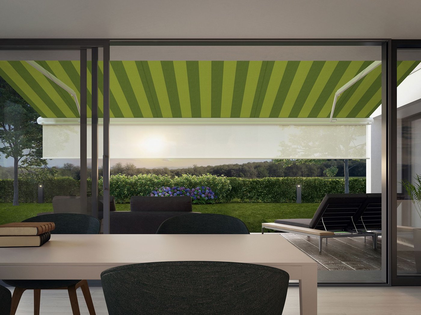 Indvendigt billede af Markilux MX-1 Compact med grønstribet dug og shadeplus