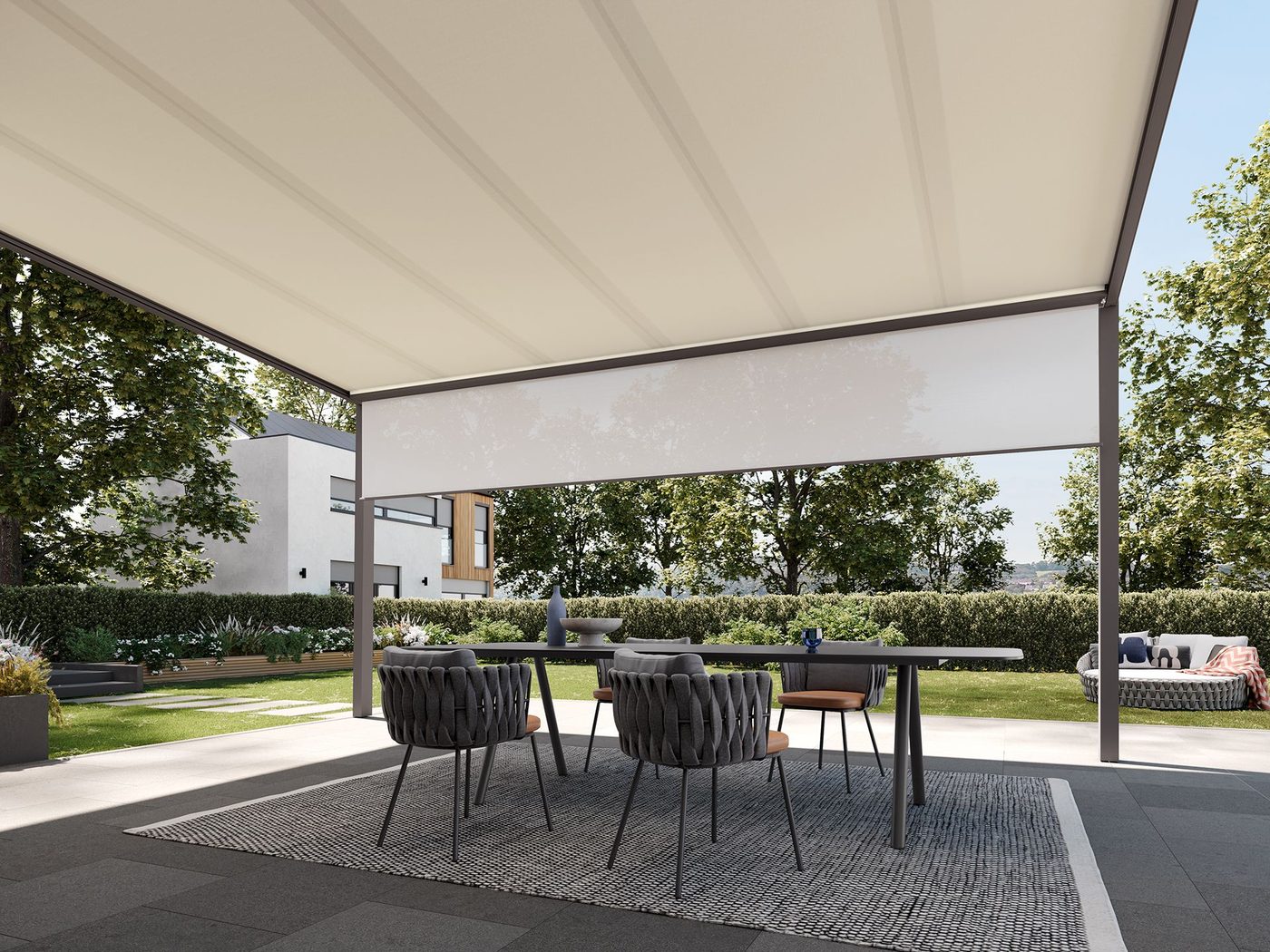Indvendig markise Markilux 679 med integreret shadeplus til beskyttelse mod lav sol